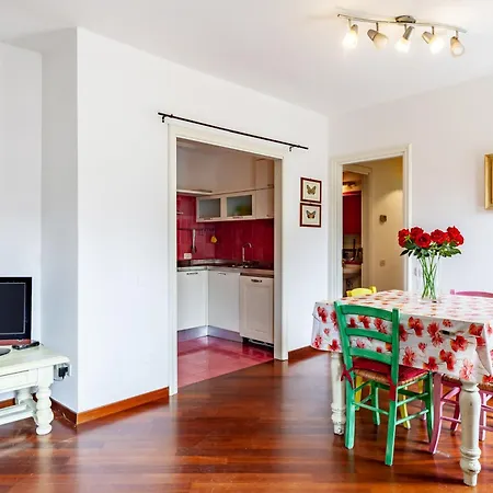 Apartamento La Dimora Di *